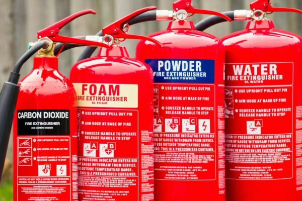 Recarga de Extintor na Construção Civil: Prevenção que Salva