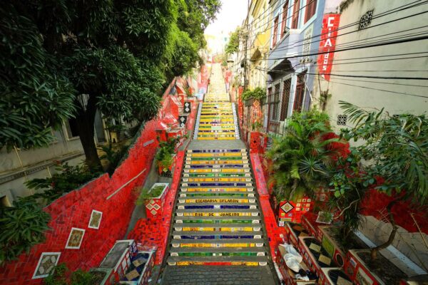 Escadaria Selarón: Um Ícone Colorido do Rio de Janeiro